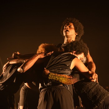 Espetáculo de dança 'Carvão' apresenta coreografia sobre amor, memória e resistência no Sesc Thermas